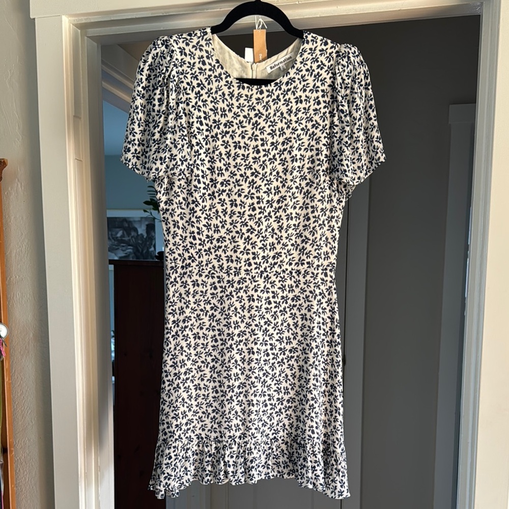 Reformation Beesley 4